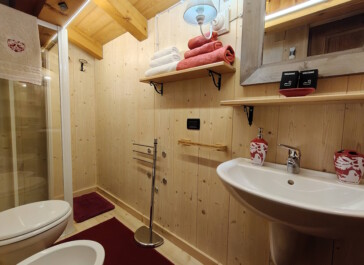 Bagno Camera Rossa